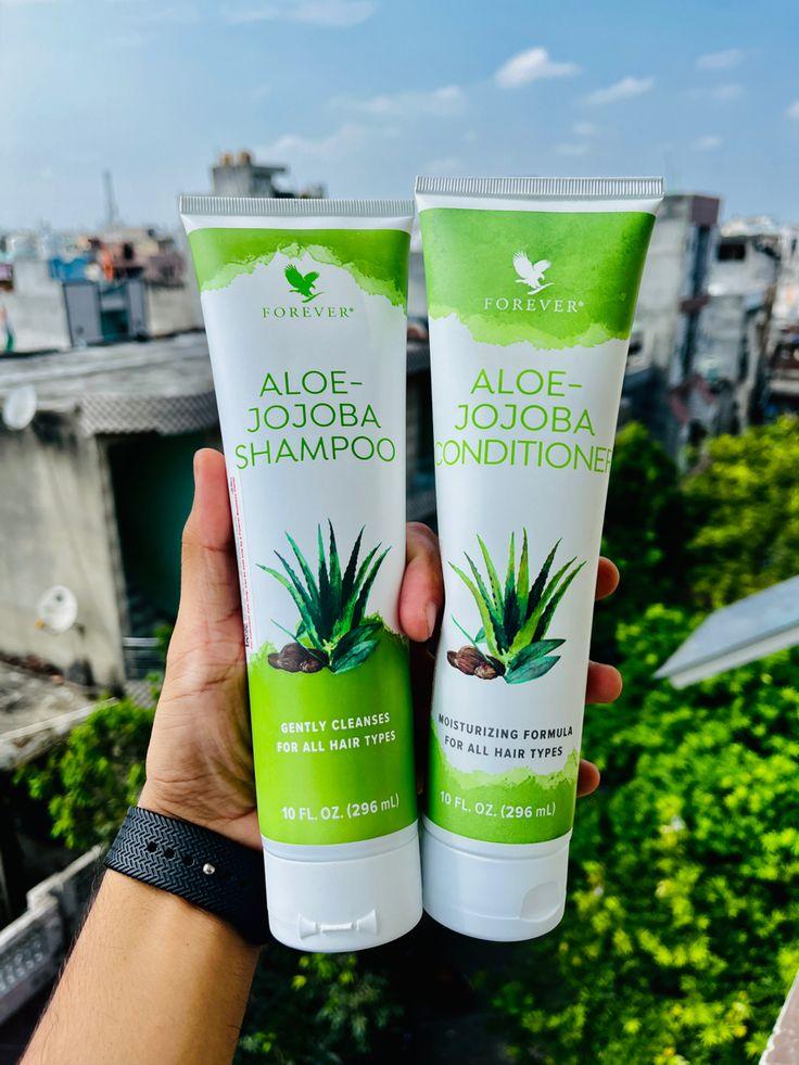 Aloe jojoba shampoo, conditioner