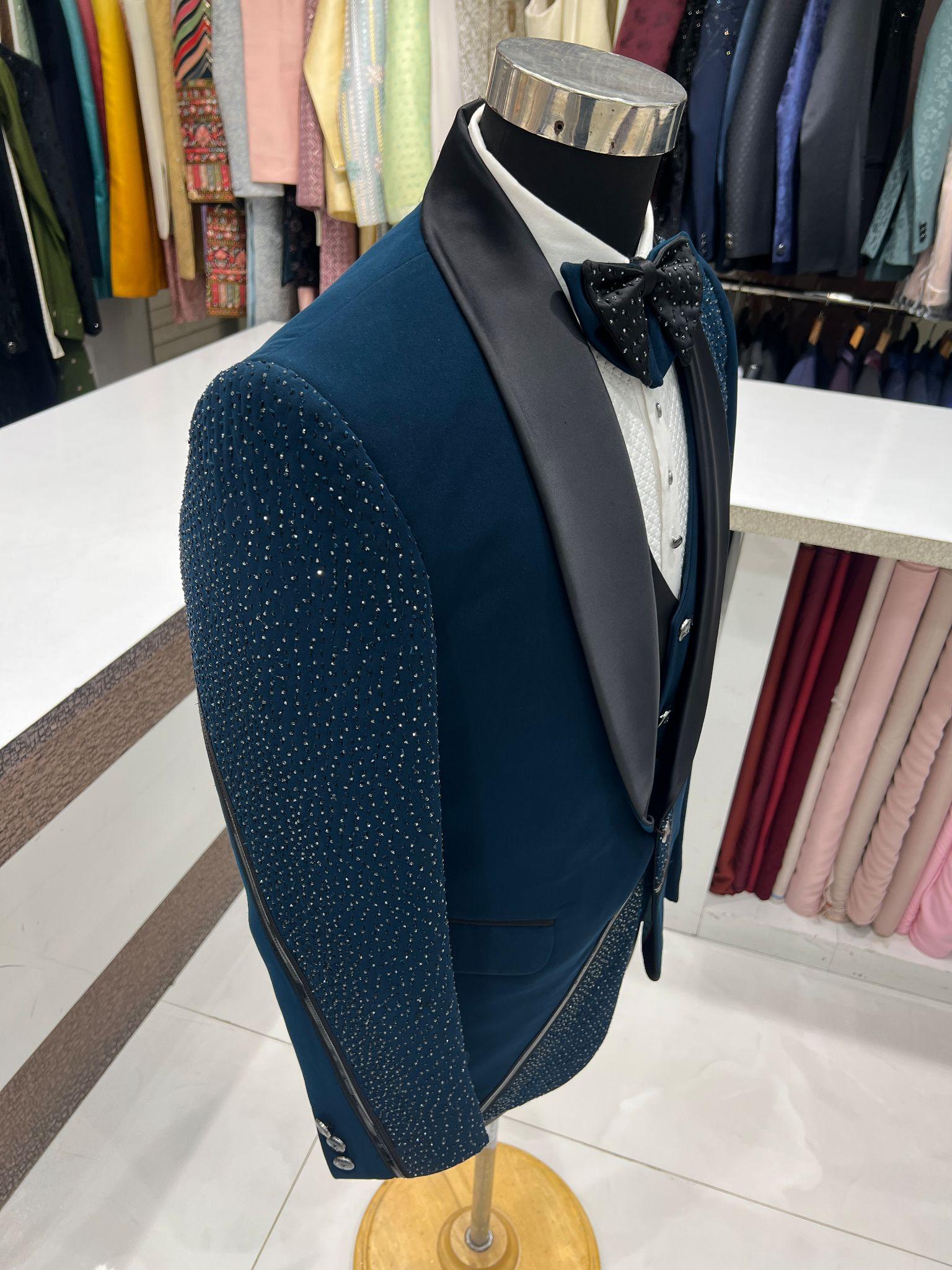 Five piece suit - 3
