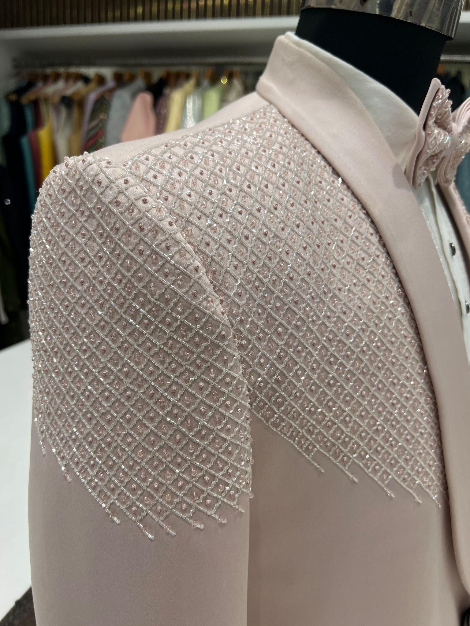 Five piece suit - 3