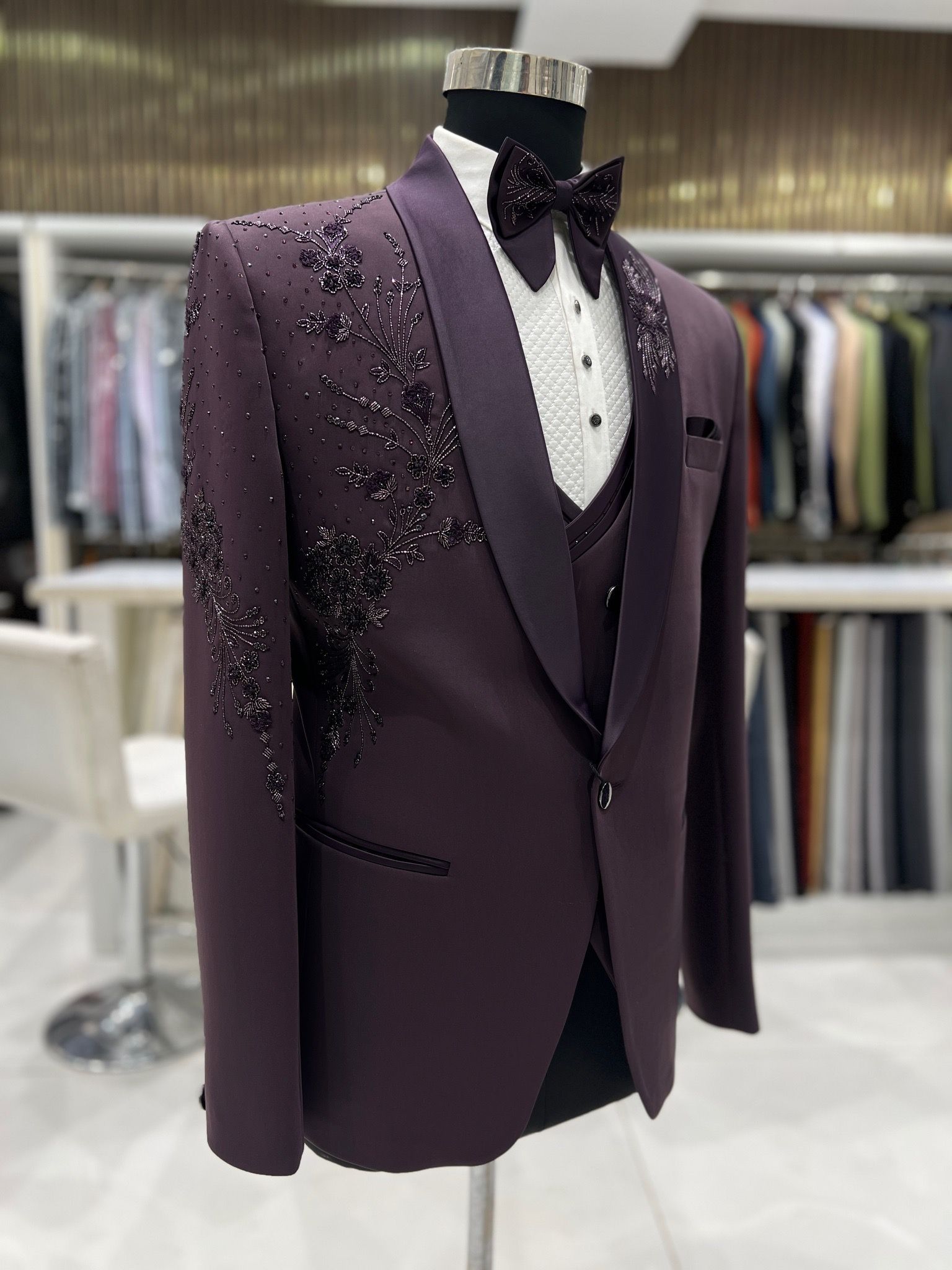 Five piece suit - 4